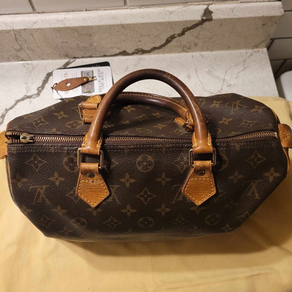 Authentic Monogram Speedy 30 vintage Louis Vuitton. EUC NOT FOR PICKY BUYERS. - Picture 2 of 13